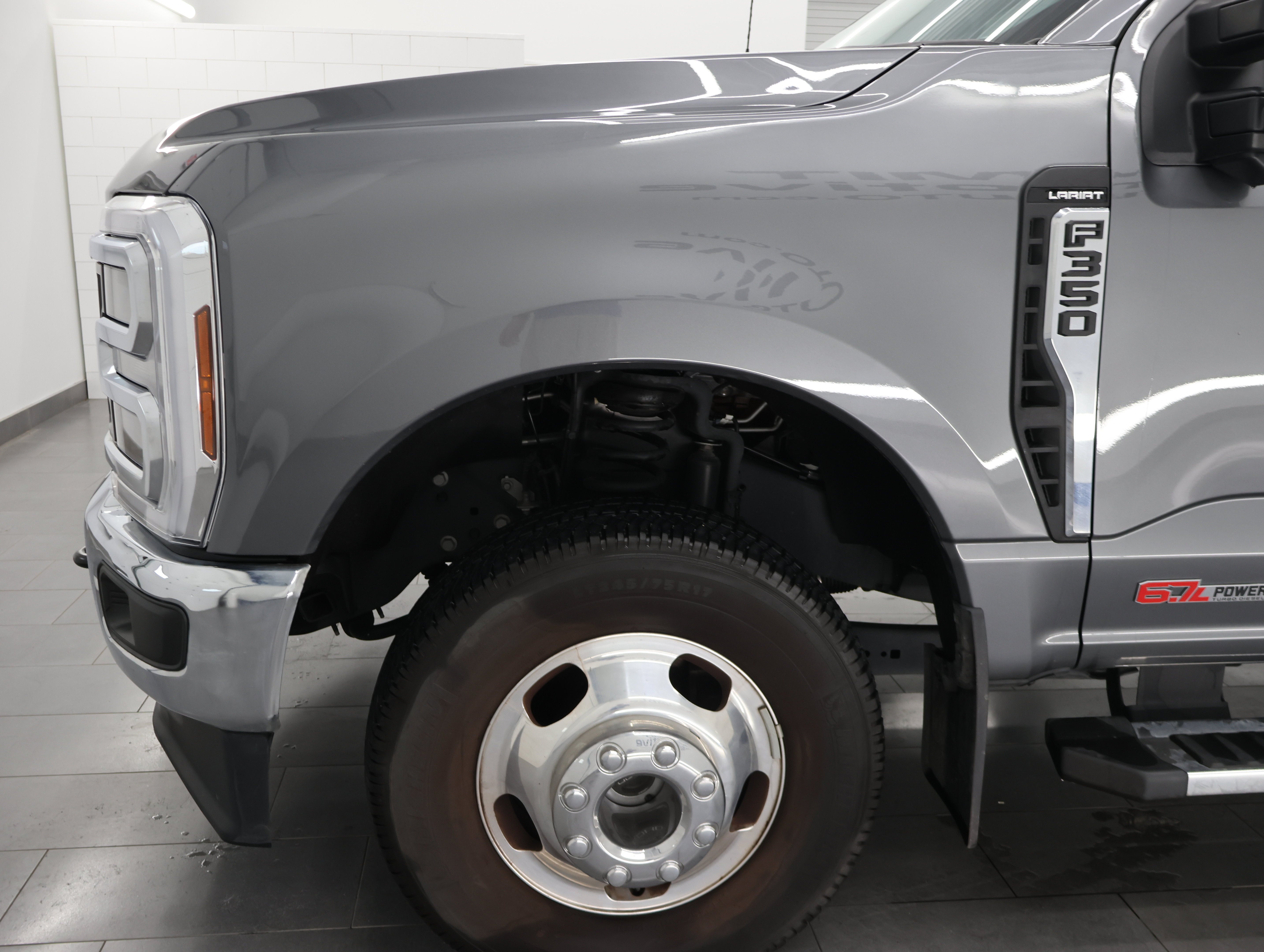 Used 2025 Ford F350 Lariat AWD/4WD image 38