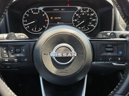 Used 2023 Nissan Rogue SL FWD image 33