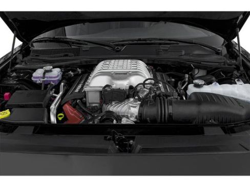 Used 2015 Dodge Challenger SRT Hellcat RWD image 16