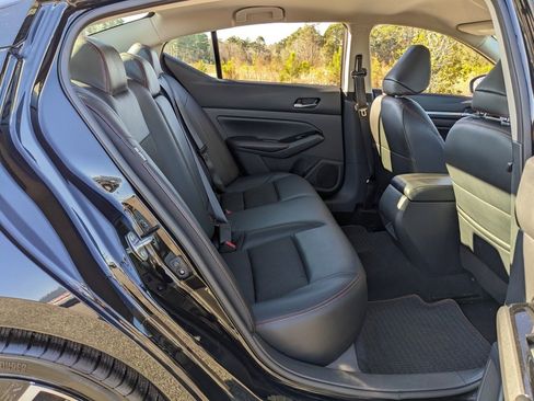 Used 2024 Nissan Altima 2.5 SR image 36