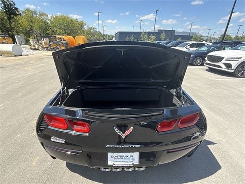 Used 2017 Chevrolet Corvette Stingray w/ 3LT Preferred Equipment Group image 21