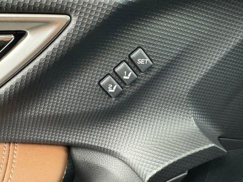 Used 2019 Subaru Forester Touring image 30