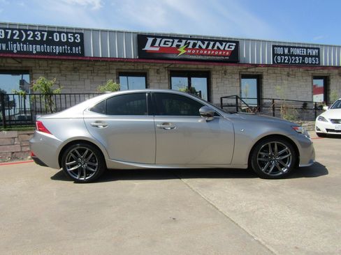 Used 2015 Lexus IS 250 w/ F-Sport Package RWD image 5