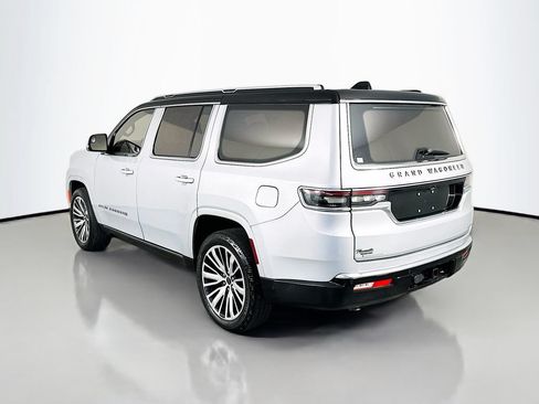 Used 2022 Jeep Grand Wagoneer Series III w/ Flexible Seating Group AWD/4WD image 5