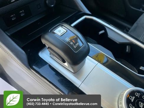 Used 2025 Mitsubishi Outlander SE image 23