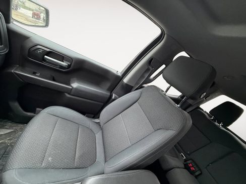 Used 2019 Chevrolet Silverado 1500 Custom Trail Boss w/ Custom Convenience Package image 13