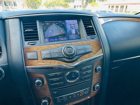 Used 2014 INFINITI QX80 4WD w/ Theater Package image 18