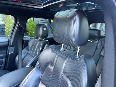 Used 2017 Land Rover Range Rover Sport HSE AWD/4WD image 18