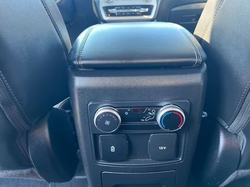 Used 2022 Ford Explorer XLT w/ Equipment Group 202A image 20