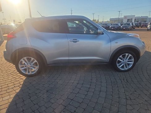 Used 2011 Nissan Juke SV image 4