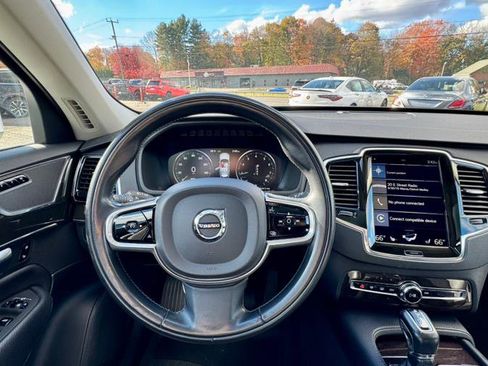 Used 2018 Volvo XC90 T5 Momentum w/ Momentum Plus Package image 22
