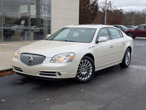 Used 2009 Buick Lucerne Super image 1