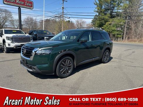 Used 2023 Nissan Pathfinder SL w/ SL Premium Package image 1