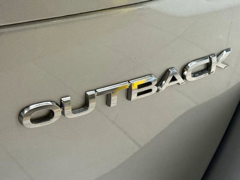 Used 2020 Subaru Outback Premium image 14