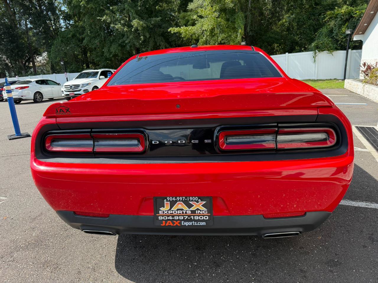 Used 2018 Dodge Challenger SXT RWD image 14