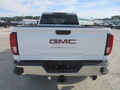 New 2026 GMC Sierra 3500 Pro AWD/4WD image 5