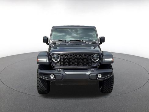 Used 2025 Jeep Wrangler Unlimited Sport AWD/4WD image 4