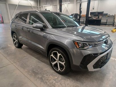 Used 2025 Volkswagen Taos SEL