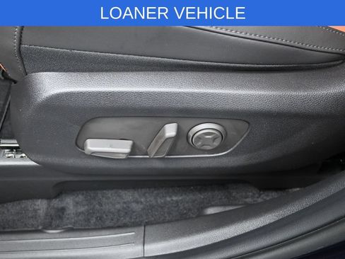Used 2026 Kia Carnival EX FWD image 11