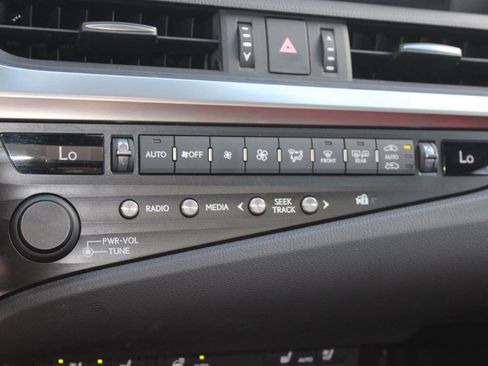 Used 2019 Lexus ES 350 image 25