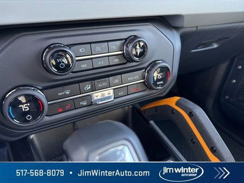 Used 2023 Ford Bronco Badlands image 24