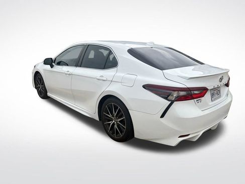 Used 2023 Toyota Camry SE AWD/4WD image 11