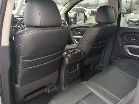 Used 2018 Nissan Titan PRO-4X w/ Pro-4x Utility Package image 19