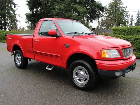 Used 2001 Ford F150 XLT image 2