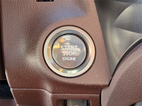 Used 2019 Lexus ES 350 Luxury w/ Premium Package image 33