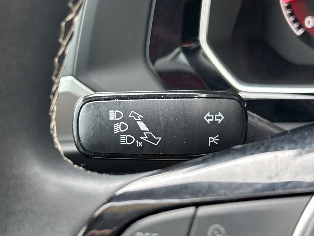 Used 2021 Volkswagen Jetta SE FWD image 28