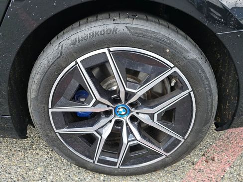 Used 2024 BMW i5 M60 w/ Premium Package AWD/4WD image 9