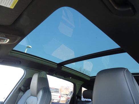 Certified 2023 Audi SQ7 Premium Plus w/ Executive Package image 10