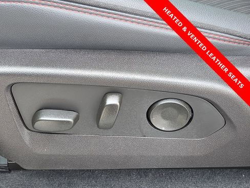 Used 2024 GMC Canyon AT4X AWD/4WD image 14