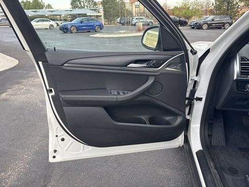 Used 2024 BMW X3 xDrive30i w/ Convenience Package w/ZPA image 9