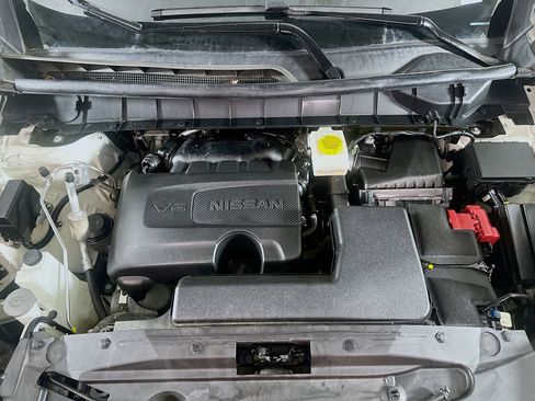 Used 2024 Nissan Pathfinder SL image 35