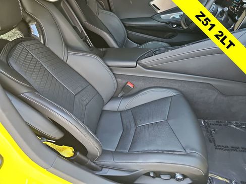 Used 2024 Chevrolet Corvette Stingray Preferred Conv w/ Z51 Performance Package RWD image 16