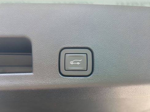 New 2026 GMC Acadia Elevation FWD image 29