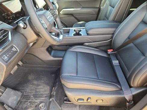 New 2026 GMC Acadia Elevation w/ Elevation Premium Package AWD/4WD image 8