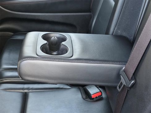 Used 2024 Dodge Durango GT image 10