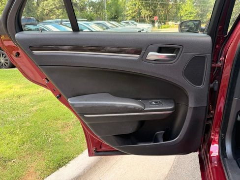 Used 2015 Chrysler 300 Limited w/ 300 Premium Group RWD image 21