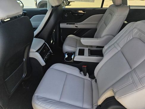 New 2026 Lincoln Aviator Reserve w/ Jet Appearance Package image 24