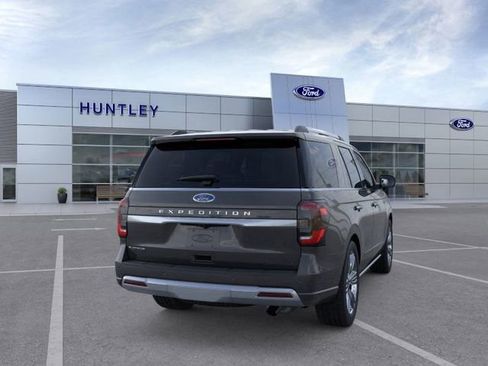 New 2024 Ford Expedition Platinum image 8