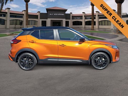 Used 2023 Nissan Kicks SR FWD image 9
