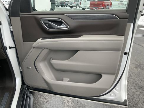 Used 2023 GMC Yukon SLT image 67