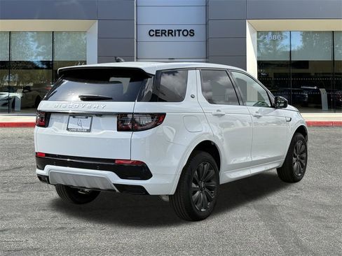 New 2025 Land Rover Discovery Sport S image 6