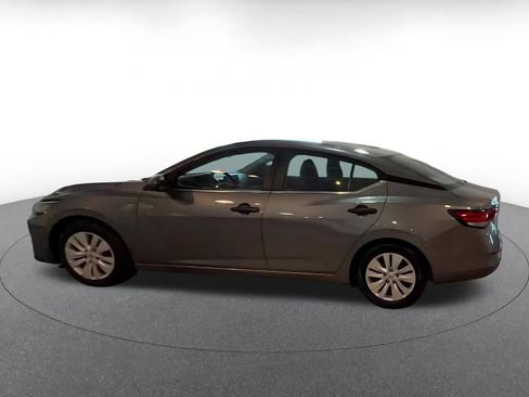 Used 2025 Nissan Sentra S FWD image 5