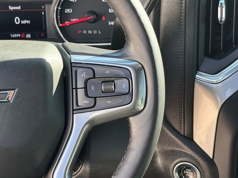 Used 2020 Chevrolet Silverado 1500 LT Trail Boss AWD/4WD image 27