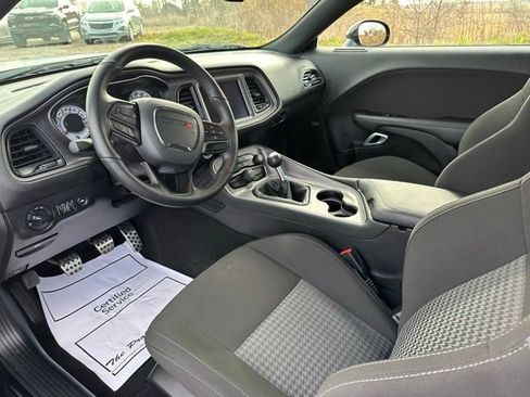 Used 2023 Dodge Challenger R/T w/ T/A Package image 19