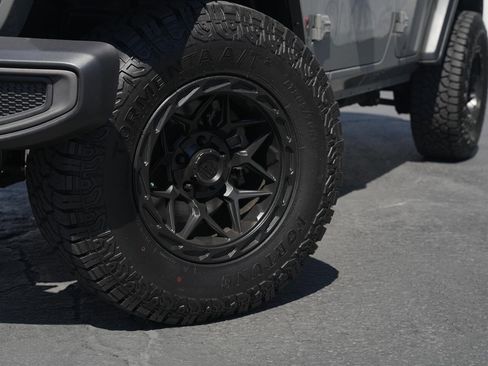 Used 2021 Jeep Wrangler Unlimited Rubicon image 4