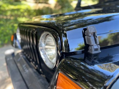 Used 1997 Jeep Wrangler SE AWD/4WD image 17